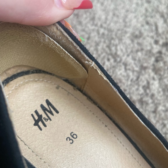 H&M size 36 or a 6 sandal/heels - Picture 2 of 4